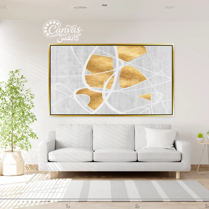 لوحة تجريدية بتفاصيل ذهبية على خلفية بيضاء